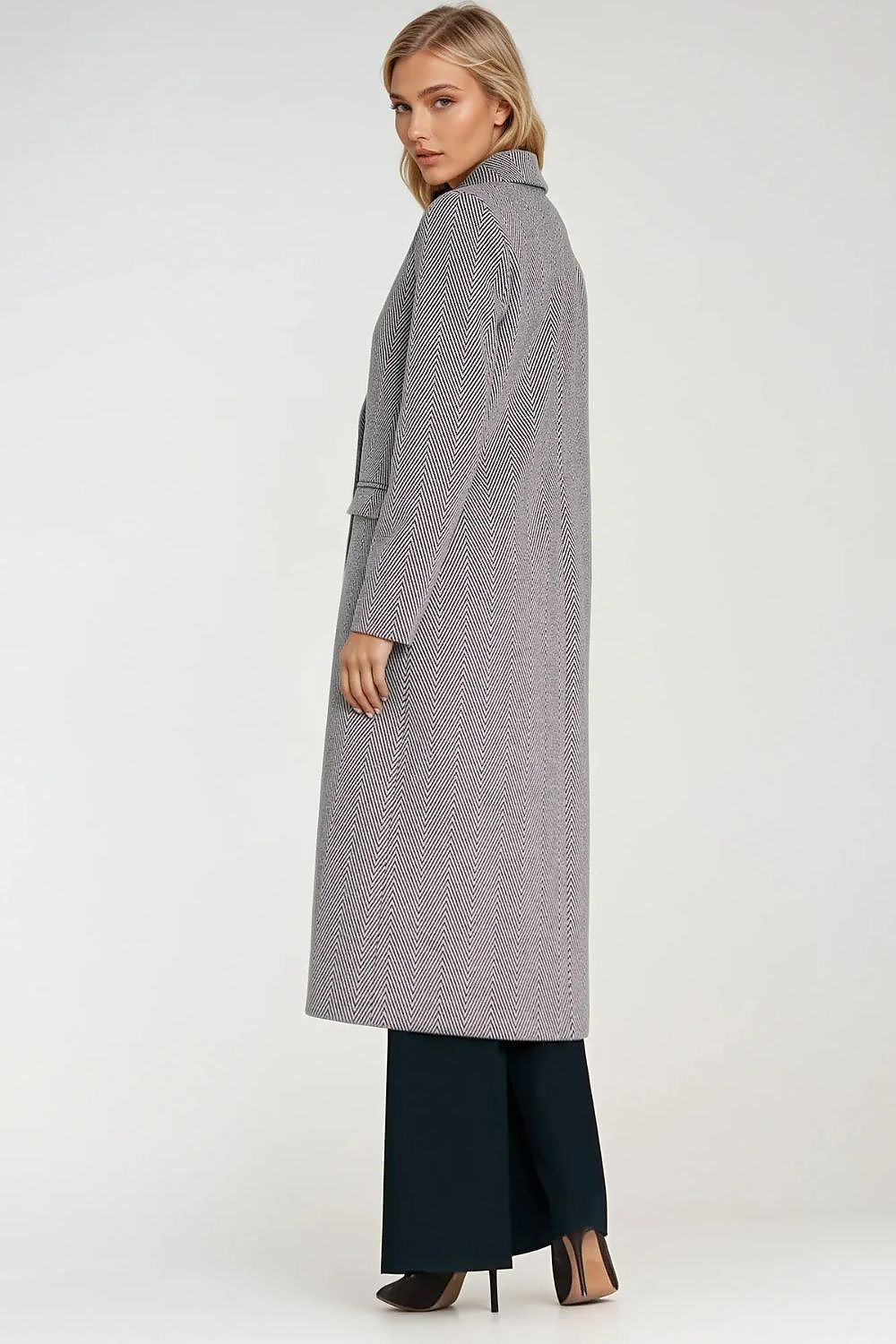Abrigo Mujer Largo Espiga Doble Botonadura – Gris Jaspeado – detalle 4 | DOMELVA
