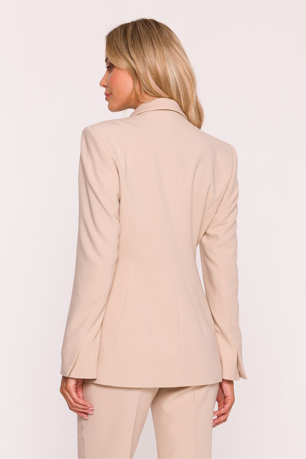 Blazer Mujer Entallado Sastrería – Beige Suave – detalle 3 | DOMELVA