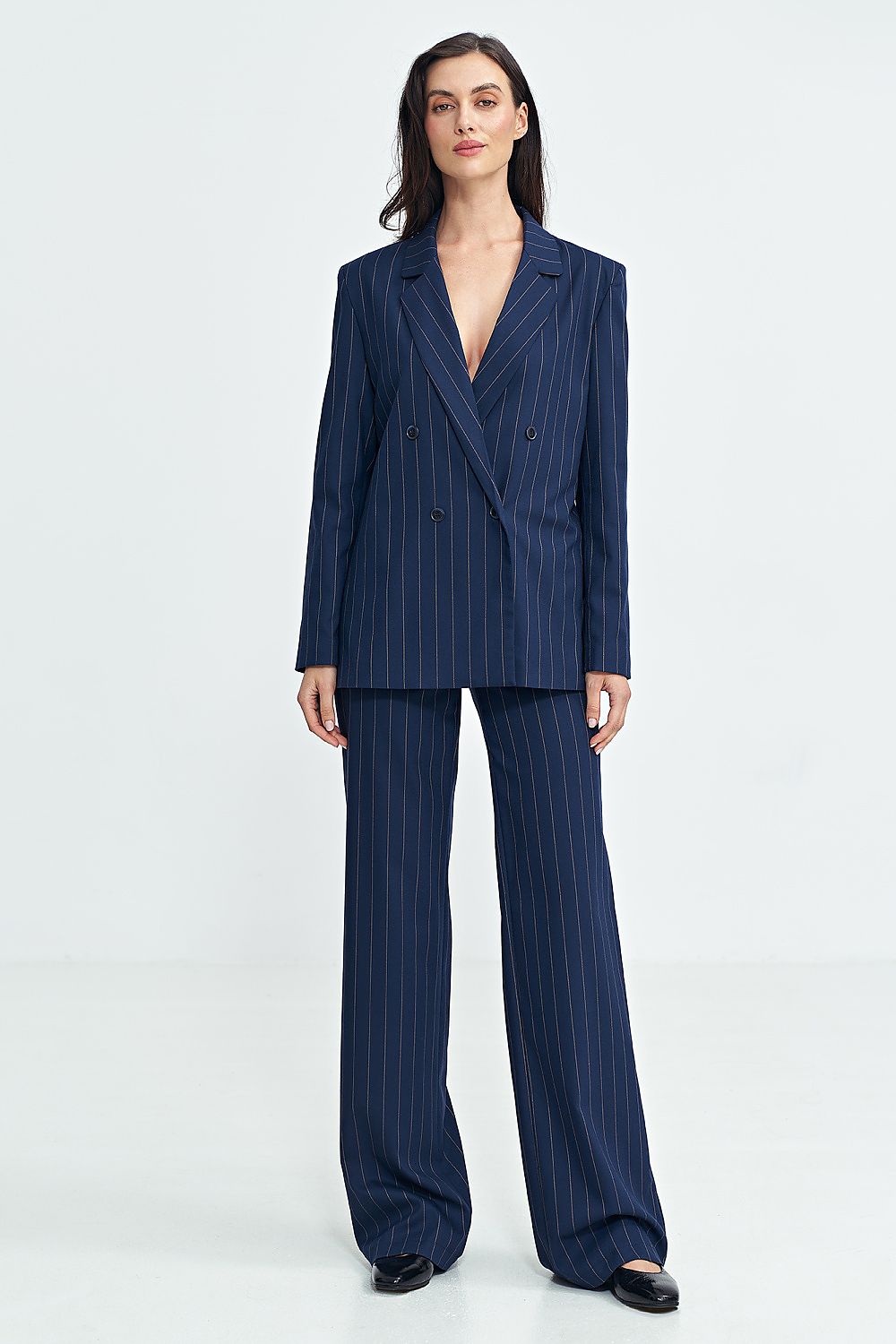 Blazer Mujer Oversize Raya Diplomática – Azul Marino – detalle 2 | DOMELVA
