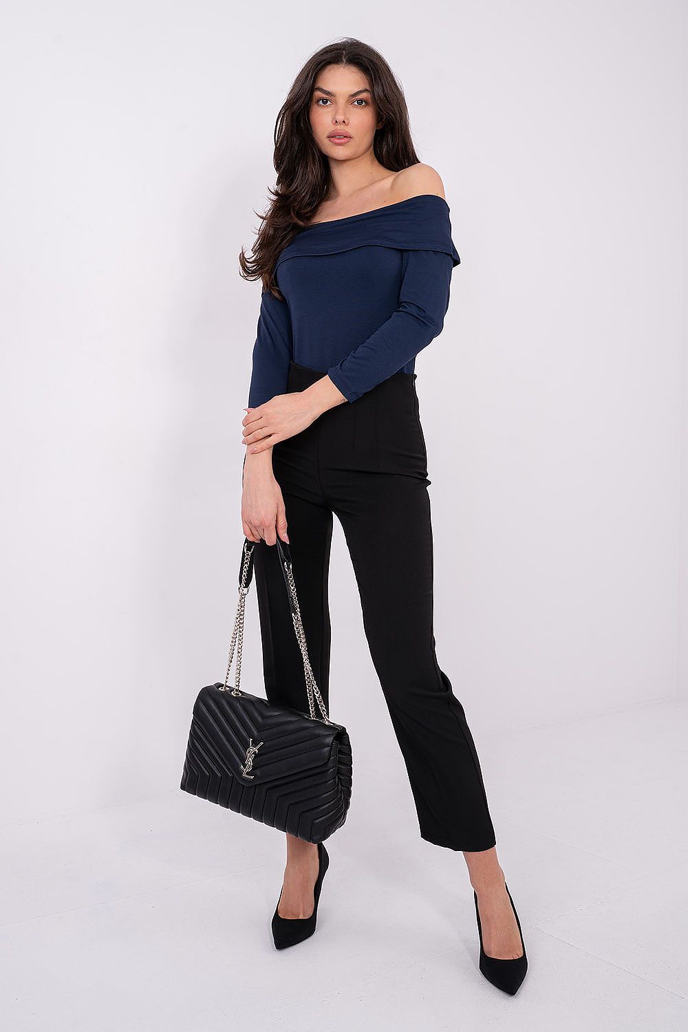 Blusa Mujer Ajustada Escote Barco Manga Larga – Azul Tinta – detalle 2 | DOMELVA
