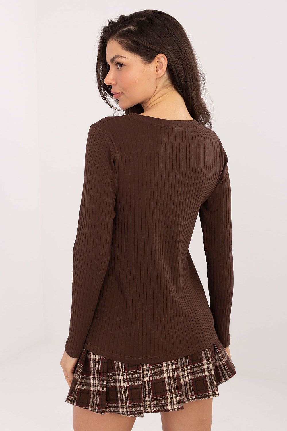 Blusa Mujer Canalé Escote V Manga Larga – Marrón Caoba – detalle 3 | DOMELVA