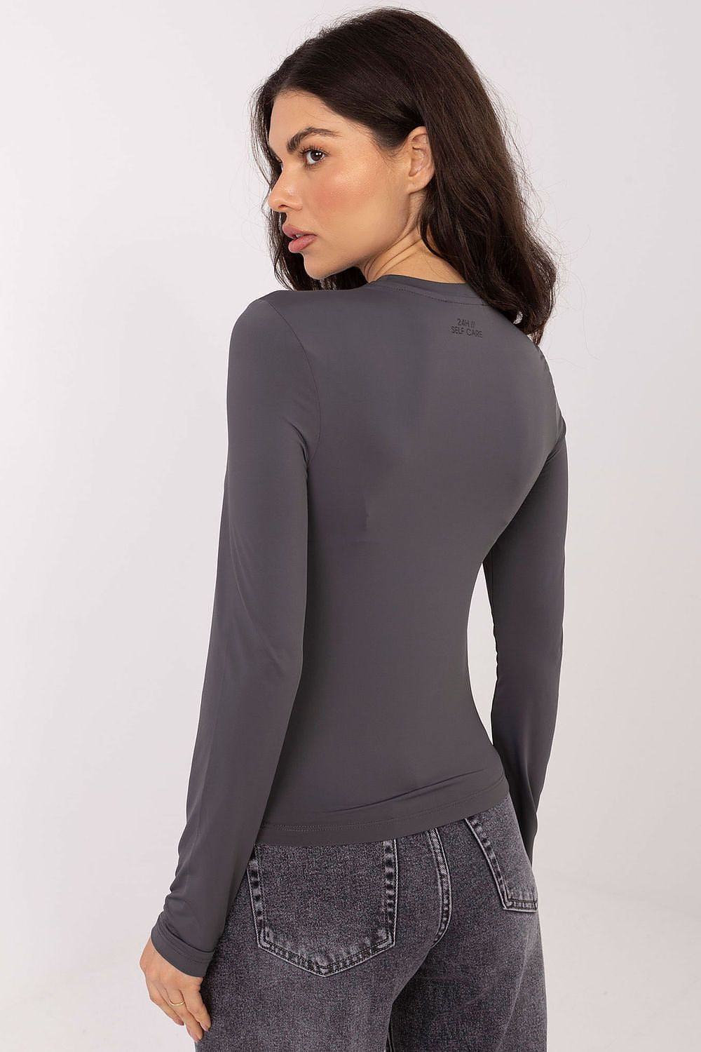 Blusa Mujer Ceñida Manga Larga Cuello Redondo – Gris Antracita – detalle 3 | DOMELVA