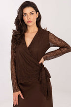 Blusa Mujer Elegante Encaje Lazo – Marrón Chocolate – detalle 4 | DOMELVA