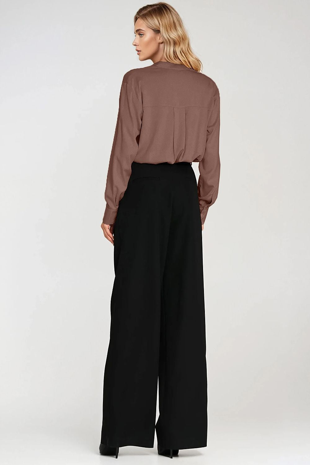 Blusa Mujer Holgada Viscosa Tapeta Oculta – Marrón Visón – detalle 3 | DOMELVA