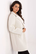 Abrigo Mujer Estructurado Broche – Blanco Roto – detalle 2 | DOMELVA