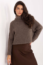 Jersey Mujer Bouclé Cuello Alto – Marrón Avellana | DOMELVA