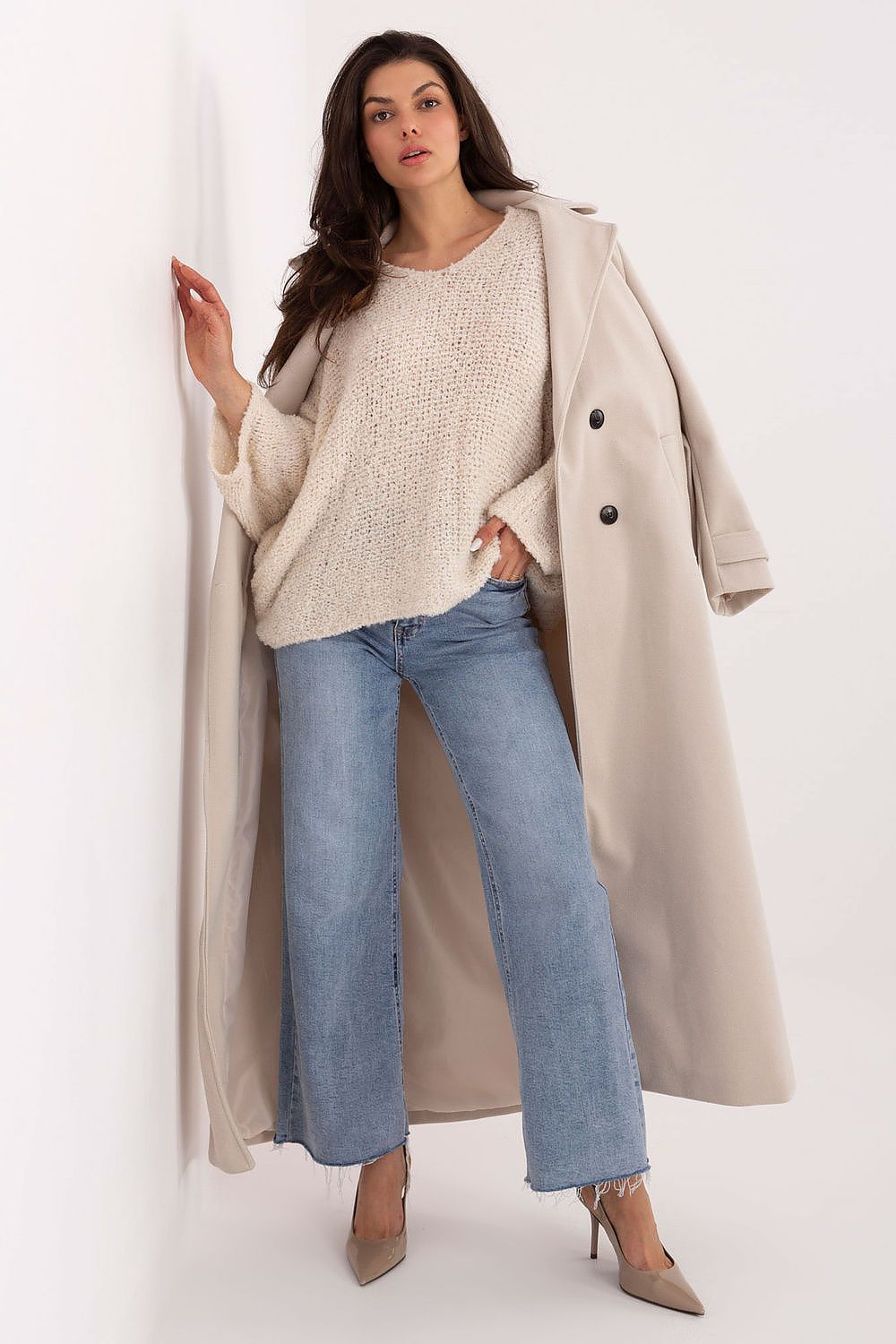 Jersey Mujer Bouclé Escote V – Beige Avena – detalle 2 | DOMELVA