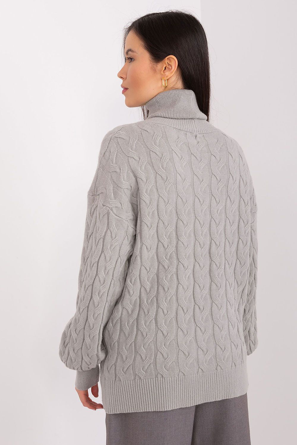 Jersey Mujer Cuello Alto Estructurado – Gris Plata – detalle 3 | DOMELVA