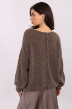 Jersey Mujer Punto Bouclé Cuello Redondo – Marrón Cacao – detalle 3 | DOMELVA