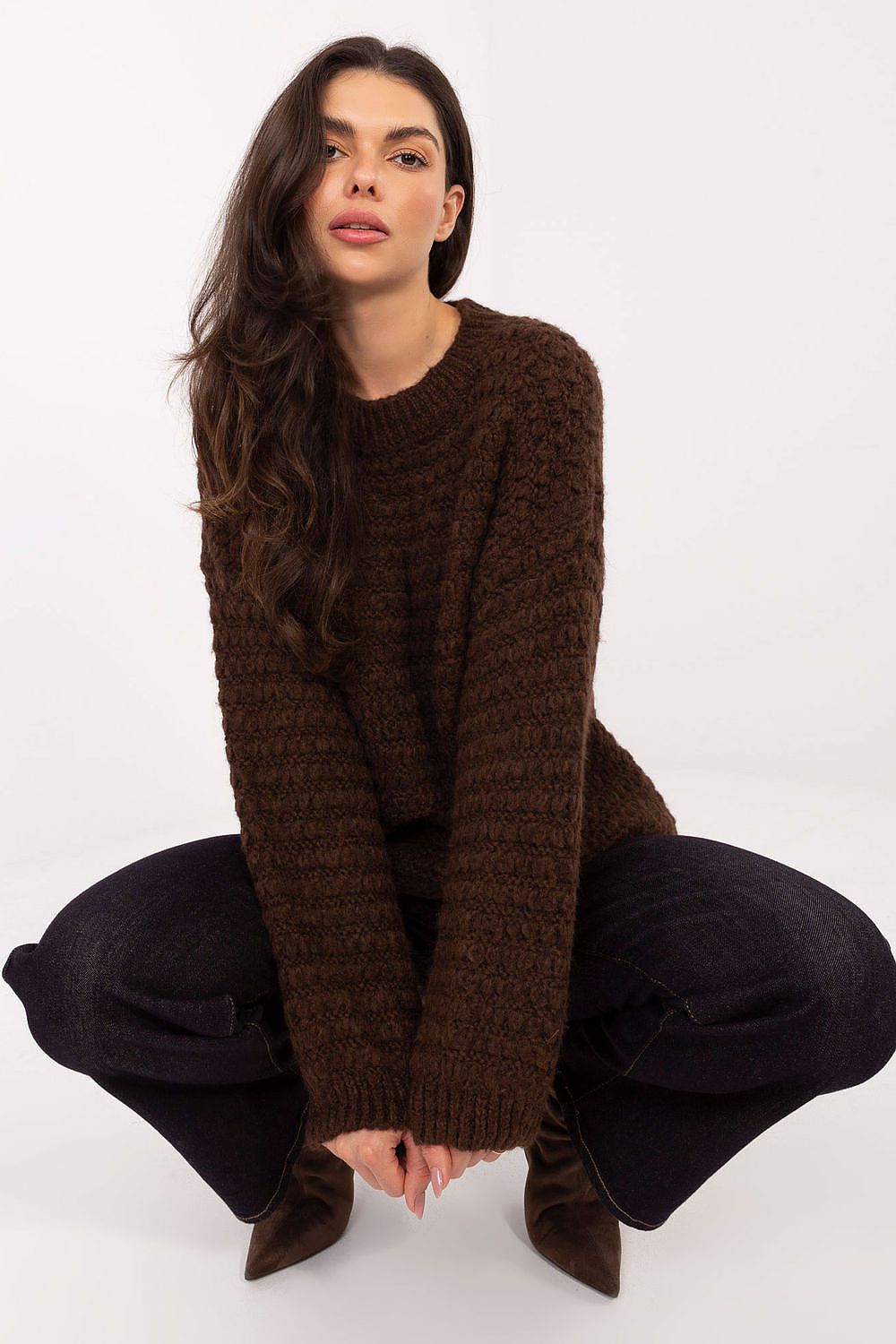 Jersey Mujer Punto Gofre Cuello Redondo – Marrón Espresso | DOMELVA