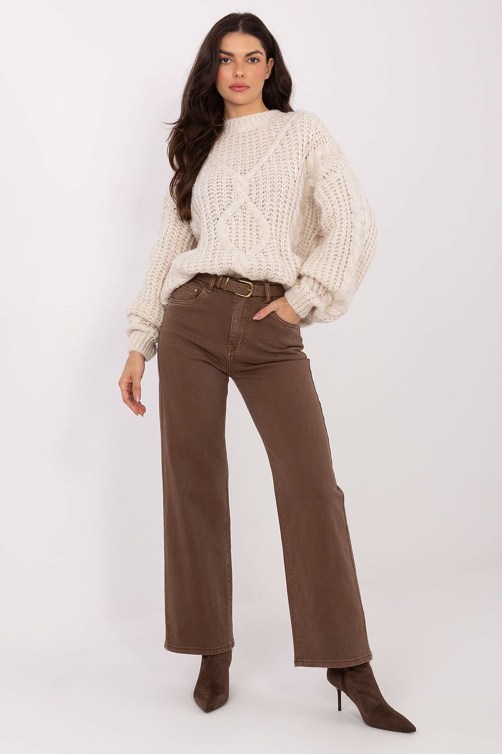 Jersey Mujer Punto Suave Cuello Redondo – Beige Écru – detalle 2 | DOMELVA