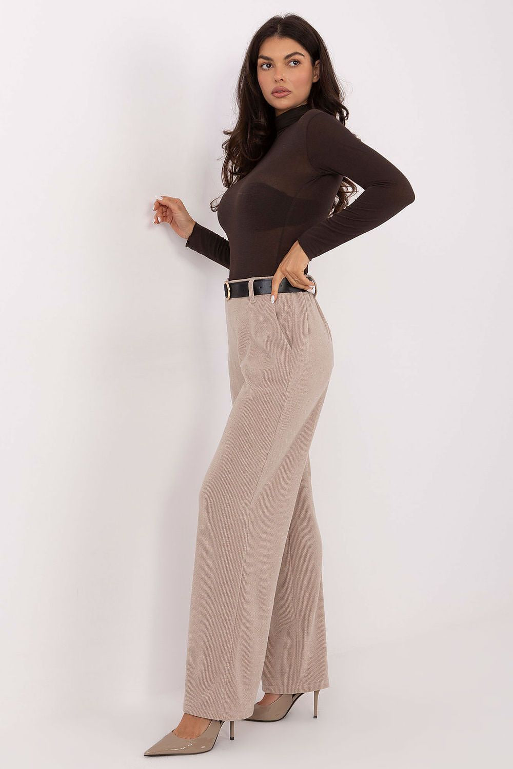 Pantalón Mujer Wide Leg Pana Talle Alto – Beige Avena – detalle 2 | DOMELVA